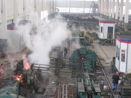 淮北无缝钢管厂家生产车间